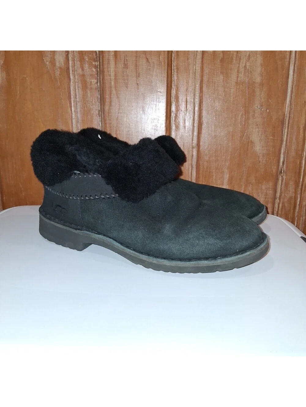 UGG McKay Black Suede Shearling Ankle Booties Cuffed Short Boots Women Size 9.5